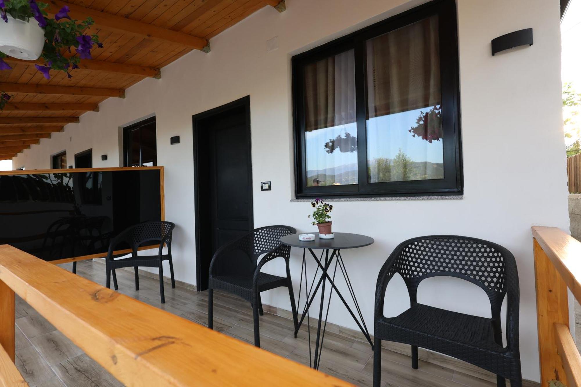 Olive Oasis Studio Μπεράτ Εξωτερικό φωτογραφία