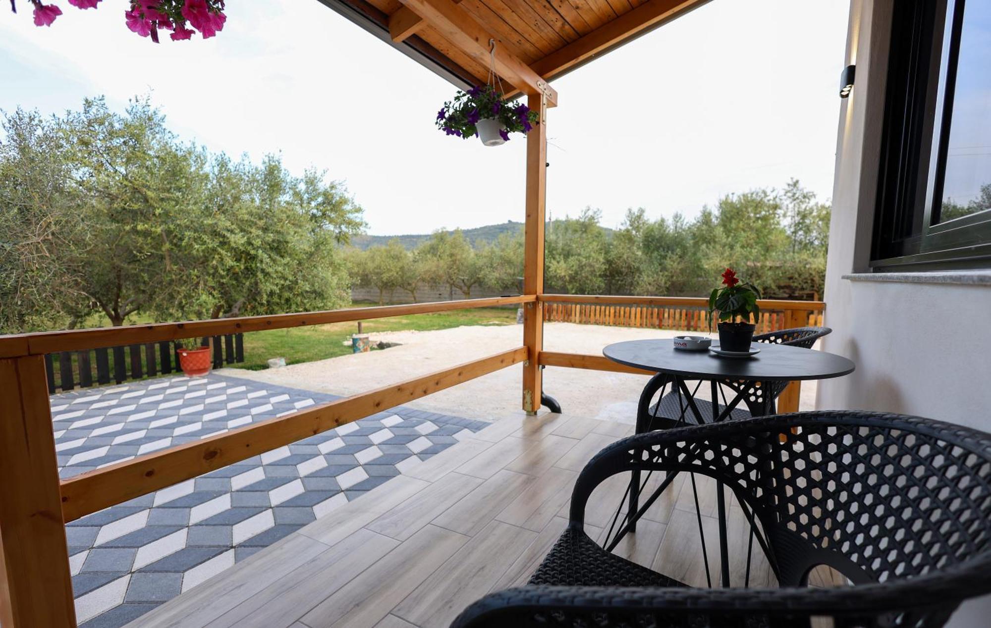 Olive Oasis Studio Μπεράτ Εξωτερικό φωτογραφία
