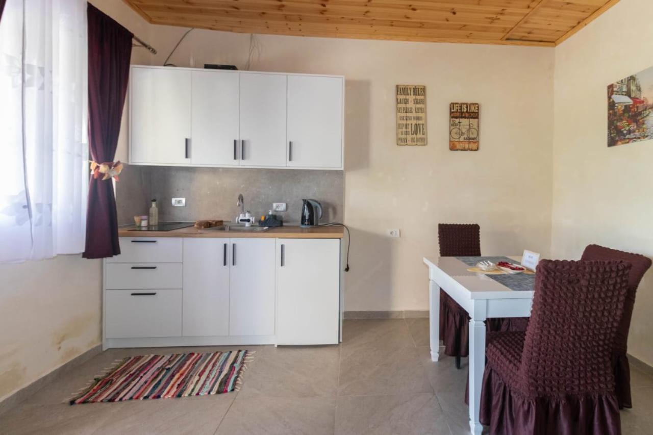 Olive Oasis Studio Μπεράτ Εξωτερικό φωτογραφία